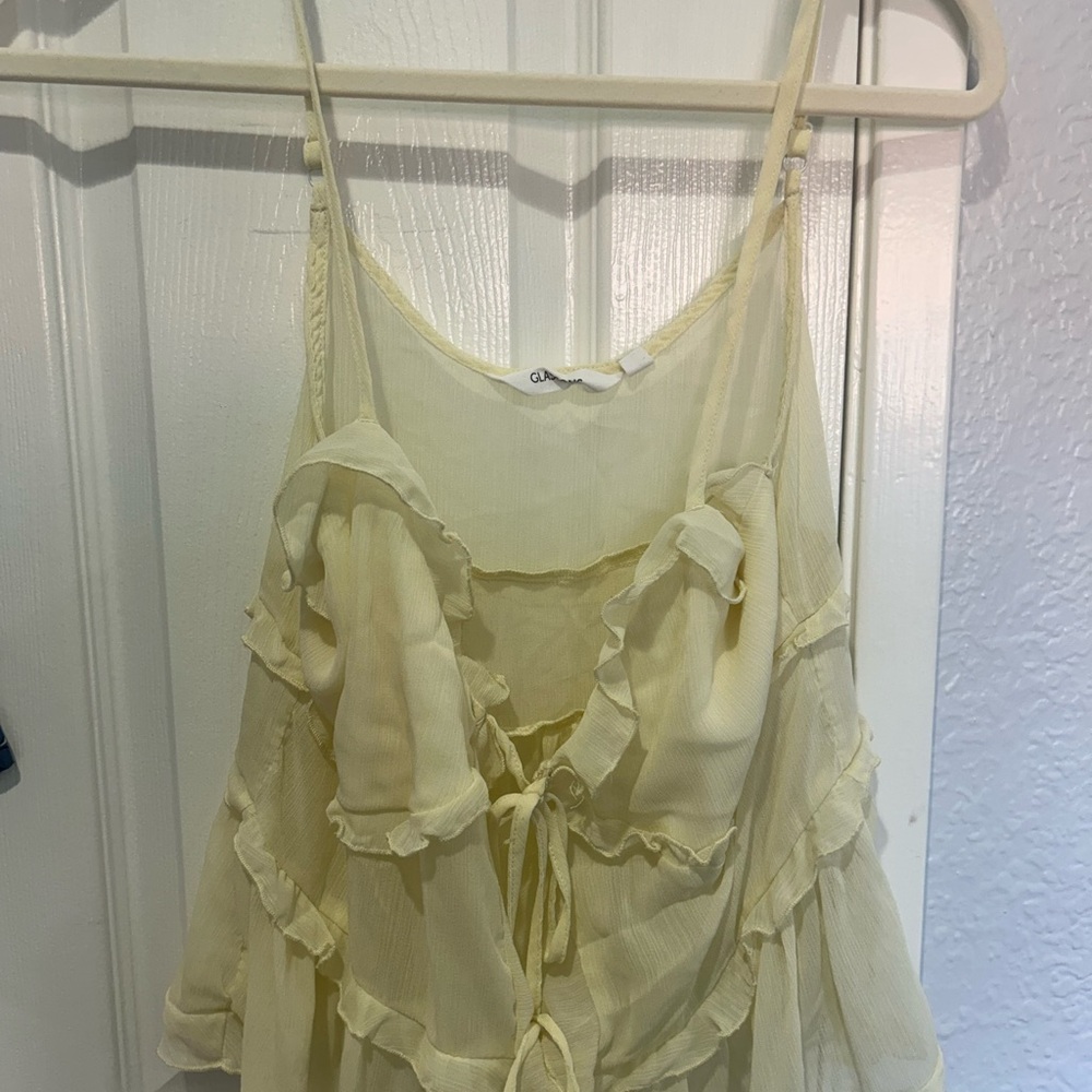 Chic off white Ruffled Top - Picture 2 of 3